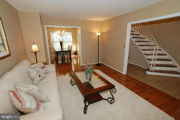 $3,500 | 6042 Haverhill Court, Springfield, VA 22152