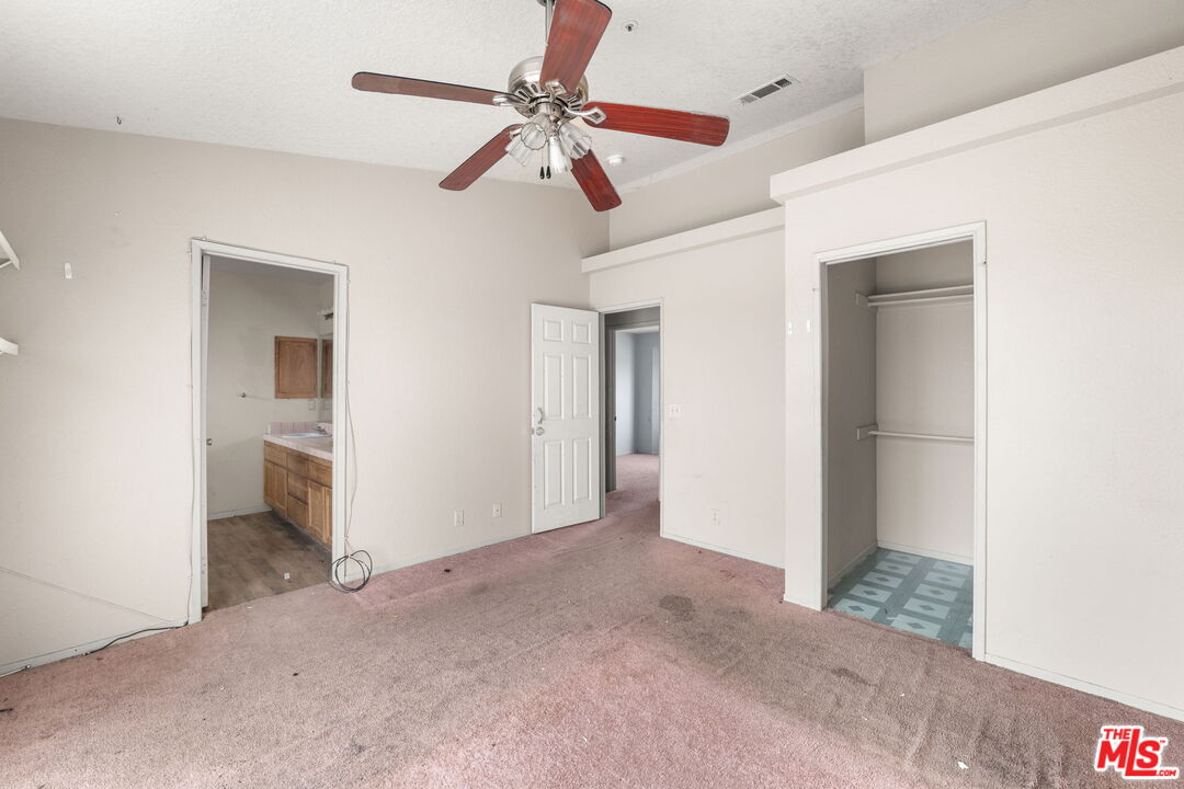13377 Paramount Road Phelan, CA 92371 - Photo 21 of 28