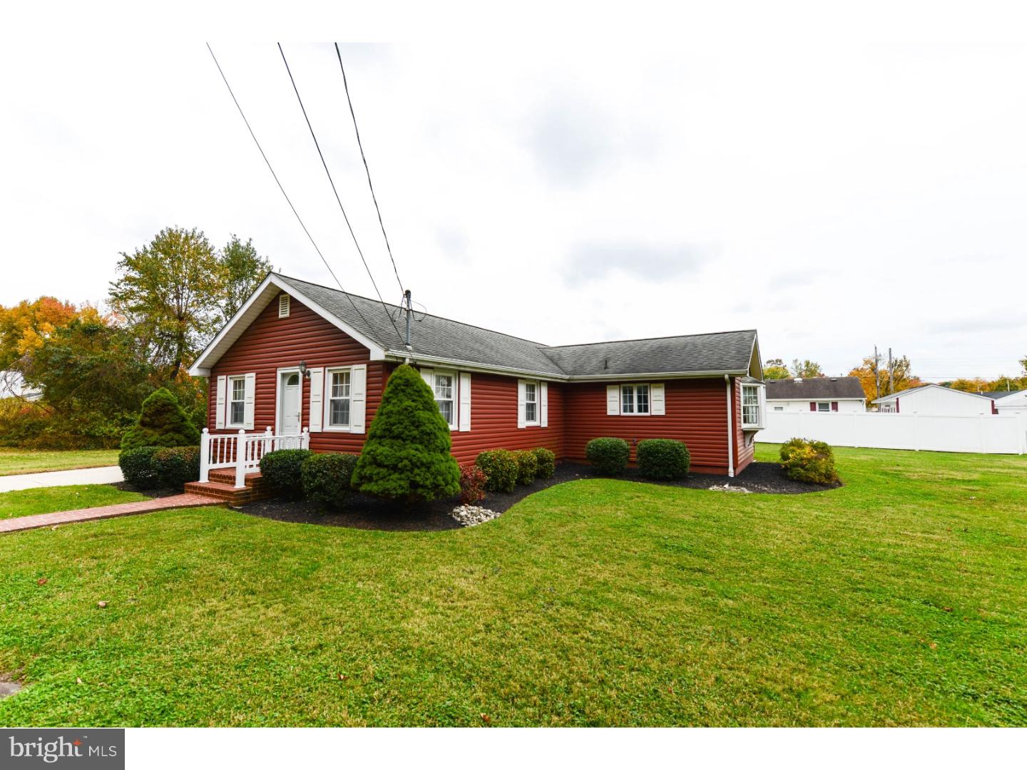 55 Eaton Road Pennsville, NJ 08070 - Photo 3 of 15