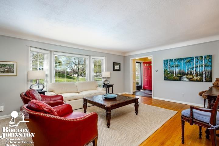 63 Ridge Road Grosse Pointe Farms, MI 48236 - Photo 7 of 50