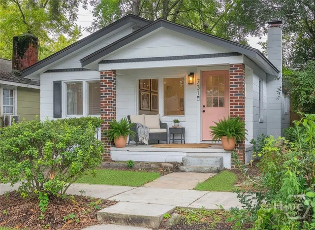 $2,200 | 731 East 34th Street, Savannah, GA 31401