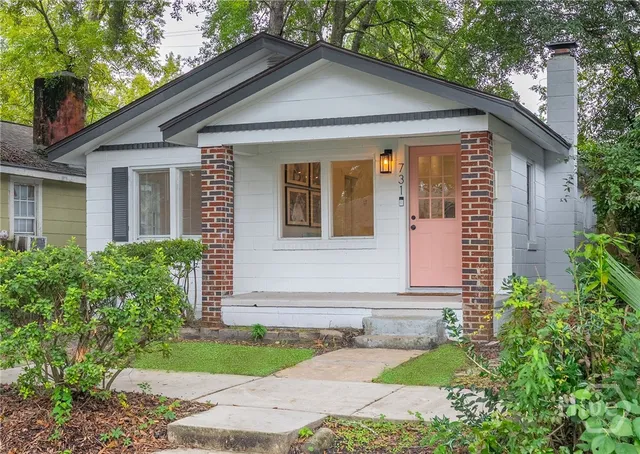 $2,200 | 731 East 34th Street, Savannah, GA 31401