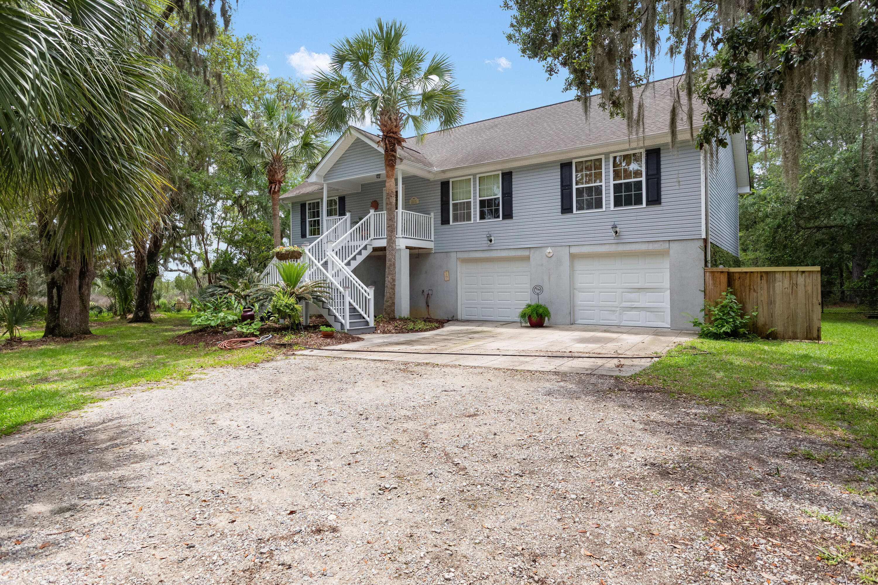 1604 Macoma Road Mount Pleasant, SC 29466 - Photo 35 of 49 1604MacombDr_MaxPhotography-2