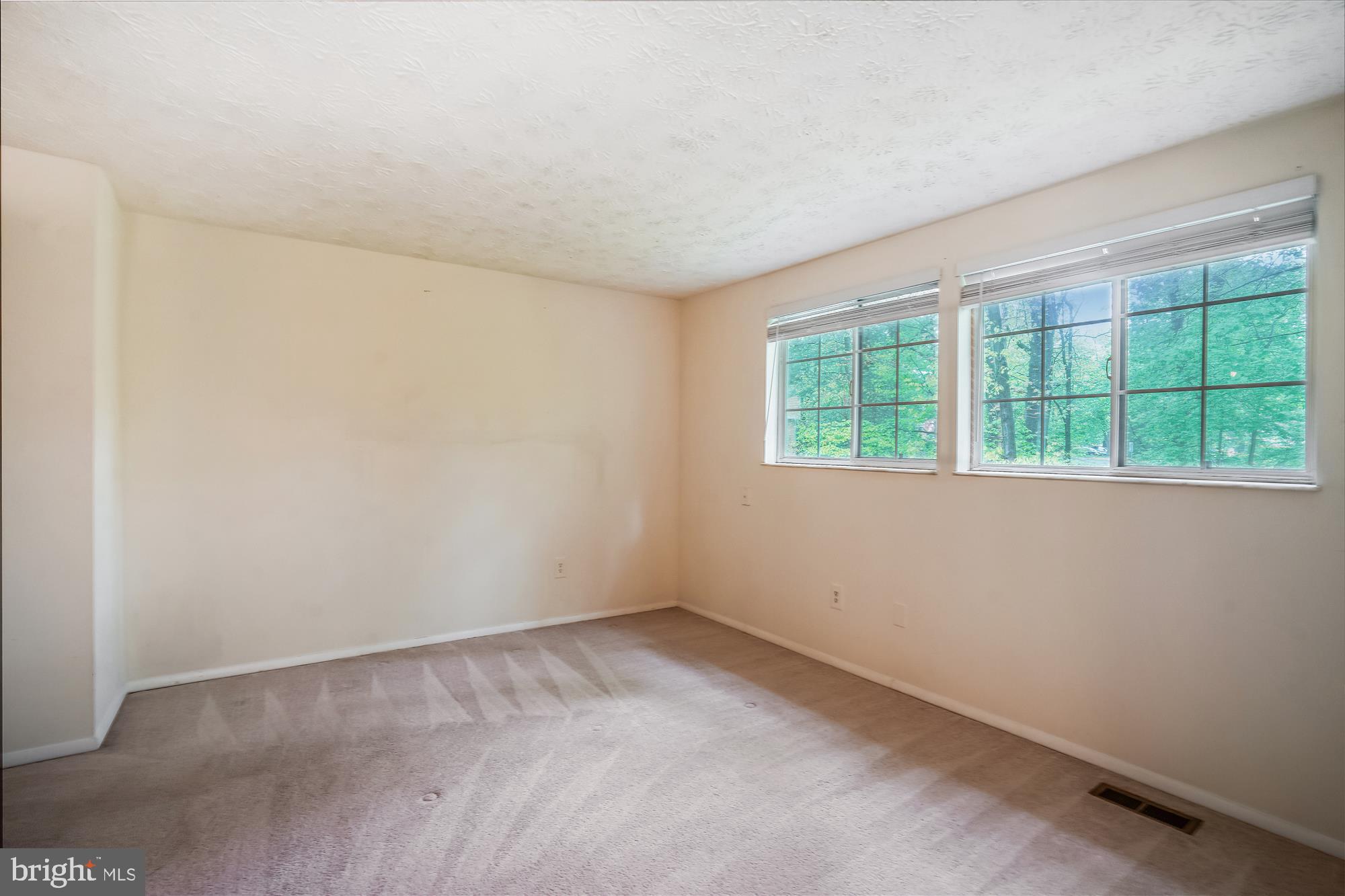 11504 Ivy Bush Court Reston, VA 20191 - Photo 16 of 30 Primary Bedroom