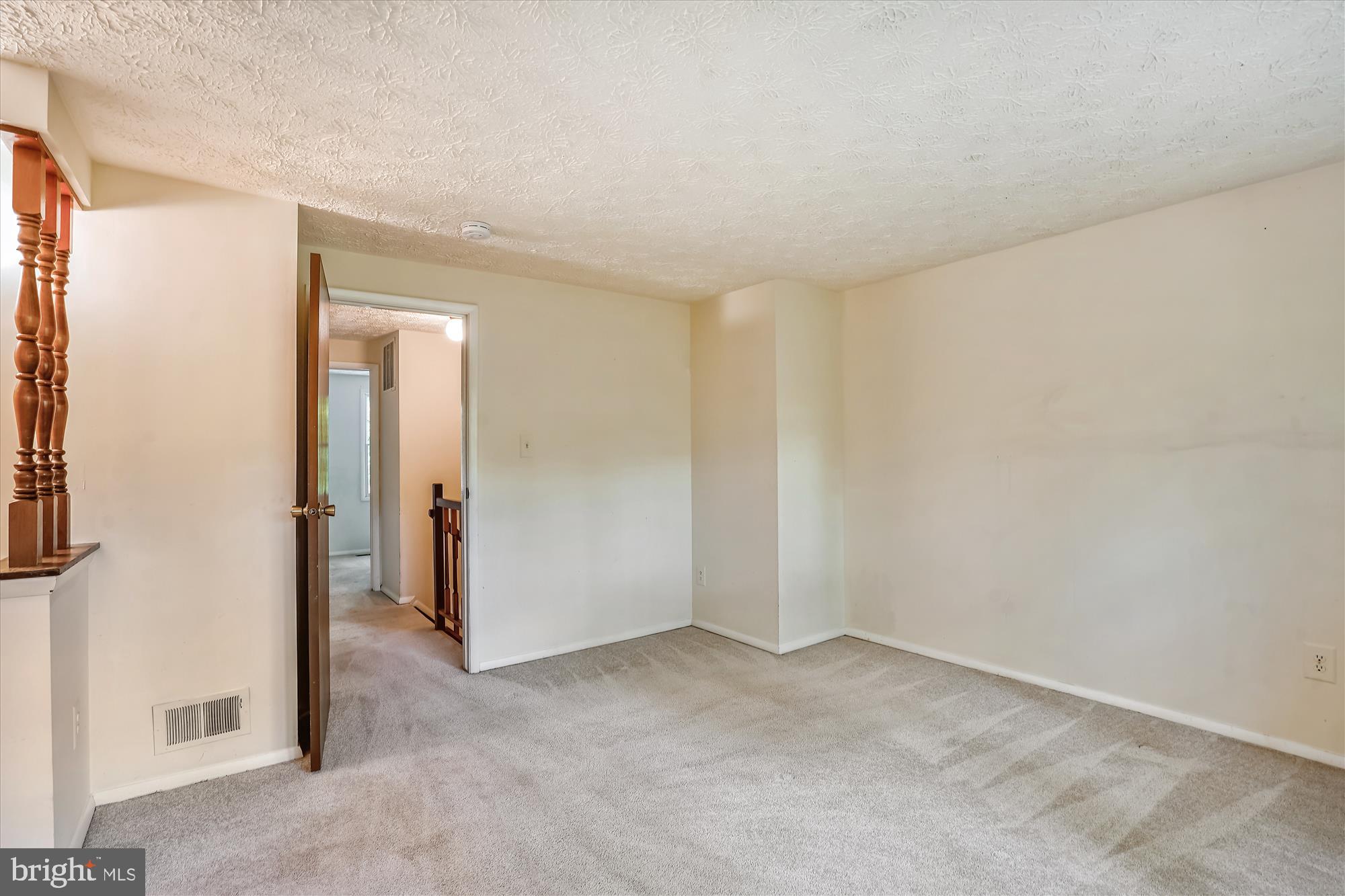 11504 Ivy Bush Court Reston, VA 20191 - Photo 18 of 30 Primary Bedroom