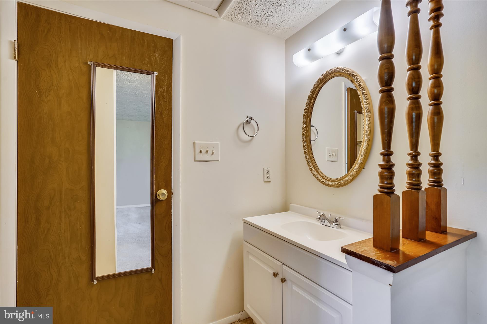 11504 Ivy Bush Court Reston, VA 20191 - Photo 19 of 30 Vanity