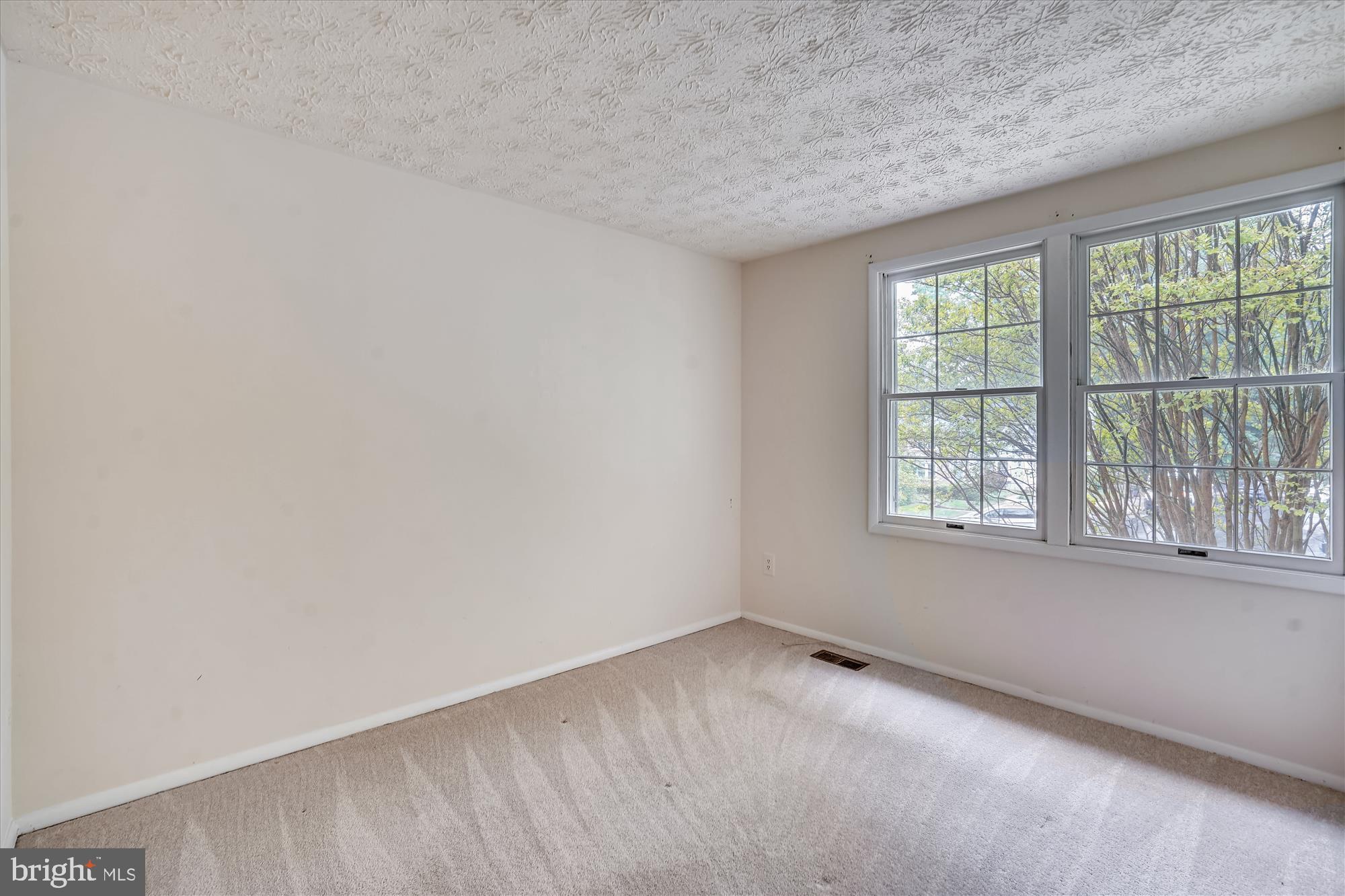 11504 Ivy Bush Court Reston, VA 20191 - Photo 21 of 30 Bedroom 1