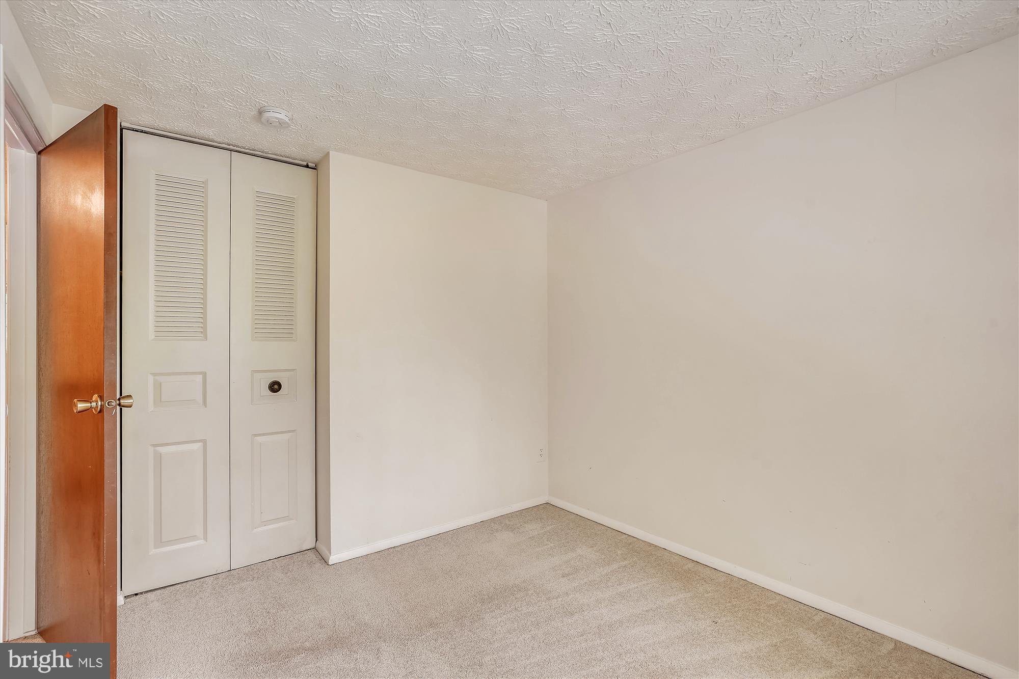 11504 Ivy Bush Court Reston, VA 20191 - Photo 23 of 30 Bedroom 1