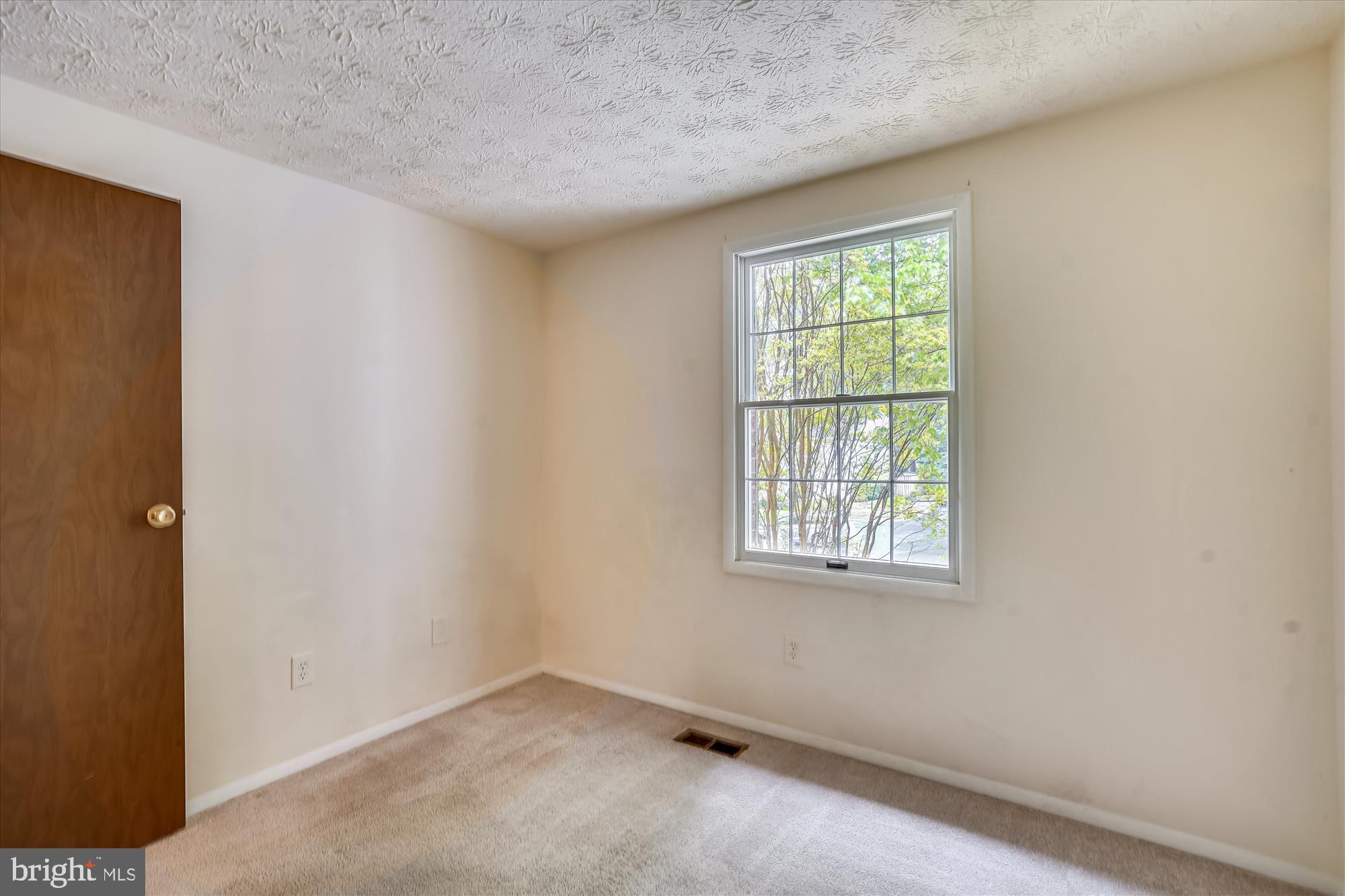 11504 Ivy Bush Court Reston, VA 20191 - Photo 24 of 30 Bedroom 2