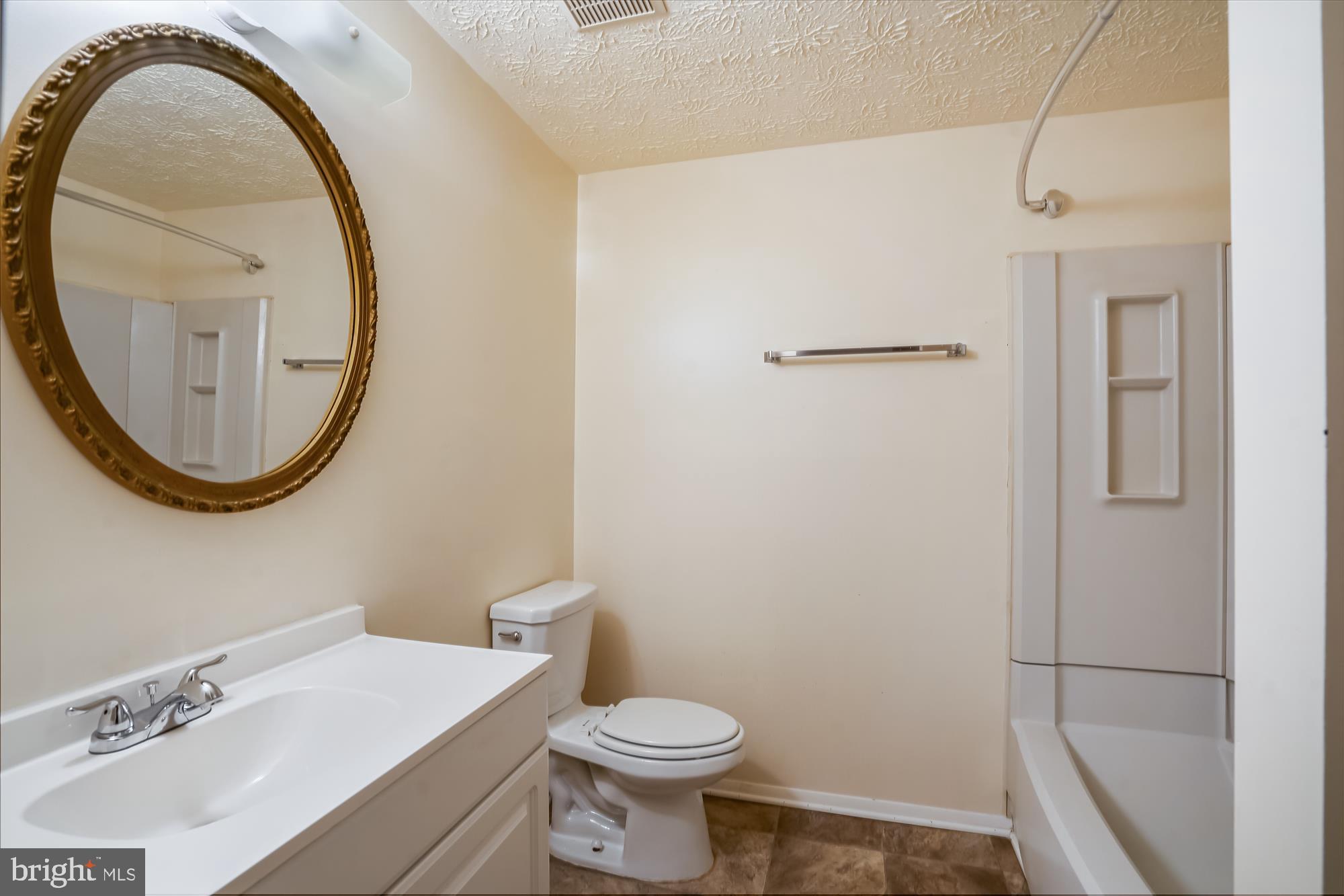 11504 Ivy Bush Court Reston, VA 20191 - Photo 27 of 30 Bath
