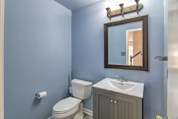 $2,300 | 7423 Belmont Place, San Antonio, TX 78240