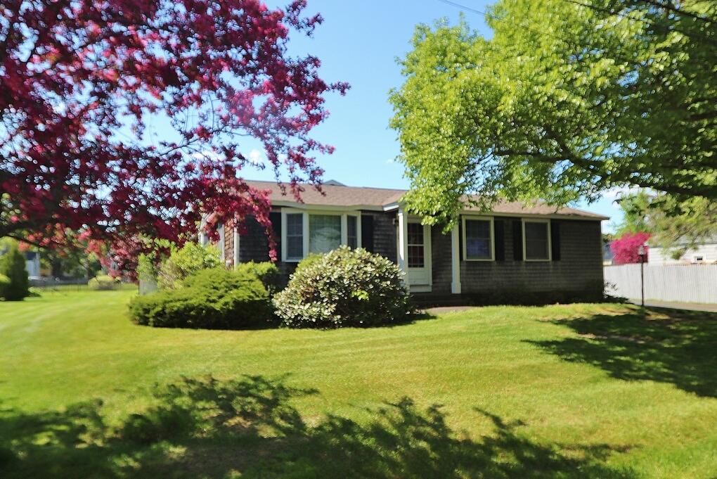 207 6th Street Bangor, ME 04401 - Photo 14 of 41 IMG_4558 (Copy)