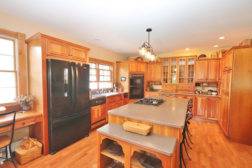 207 6th Street Bangor, ME 04401 - Photo 16 of 41 IMG_4695 (Copy)