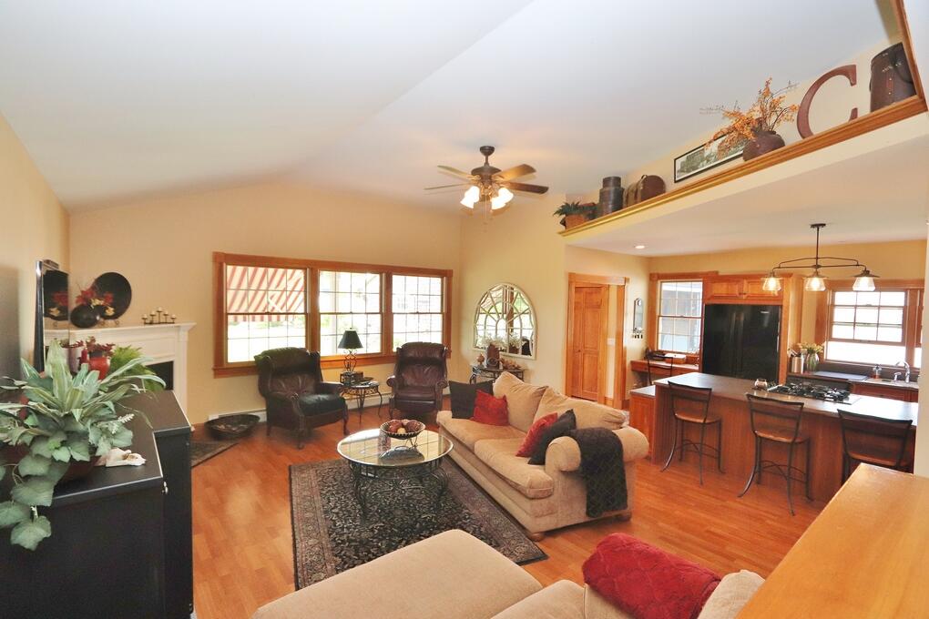 207 6th Street Bangor, ME 04401 - Photo 21 of 41 IMG_4694 (Copy)