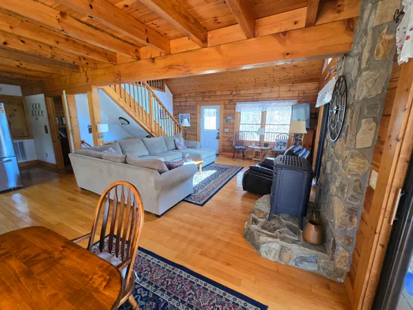 $929,000 | 300 Crawford Drive, Moneta, VA 24121