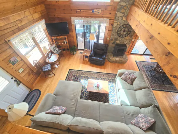 $929,000 | 300 Crawford Drive, Moneta, VA 24121