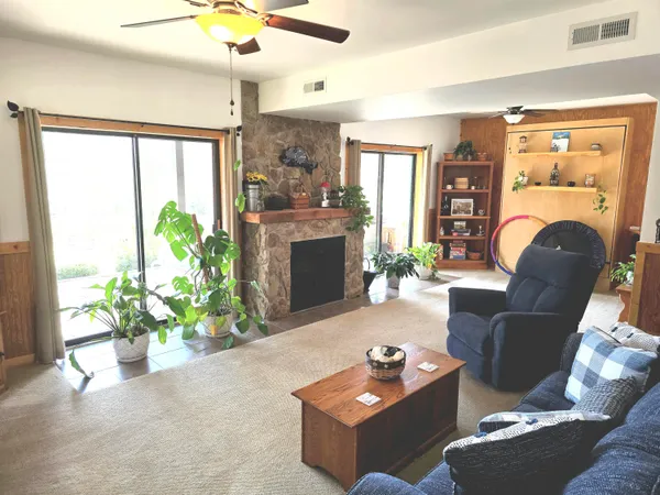 $929,000 | 300 Crawford Drive, Moneta, VA 24121