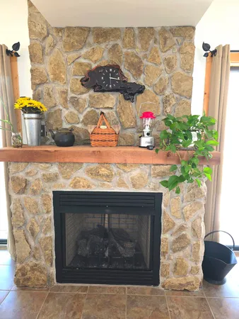 $929,000 | 300 Crawford Drive, Moneta, VA 24121