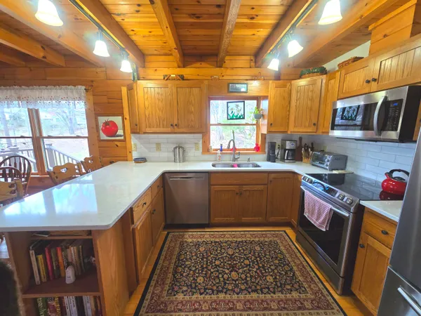 $929,000 | 300 Crawford Drive, Moneta, VA 24121