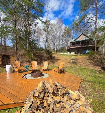 $929,000 | 300 Crawford Drive, Moneta, VA 24121