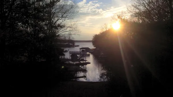 $929,000 | 300 Crawford Drive, Moneta, VA 24121