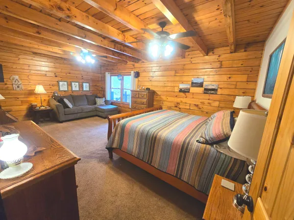 $929,000 | 300 Crawford Drive, Moneta, VA 24121