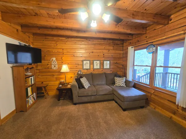 $929,000 | 300 Crawford Drive, Moneta, VA 24121