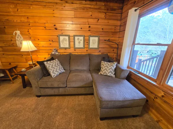 $929,000 | 300 Crawford Drive, Moneta, VA 24121