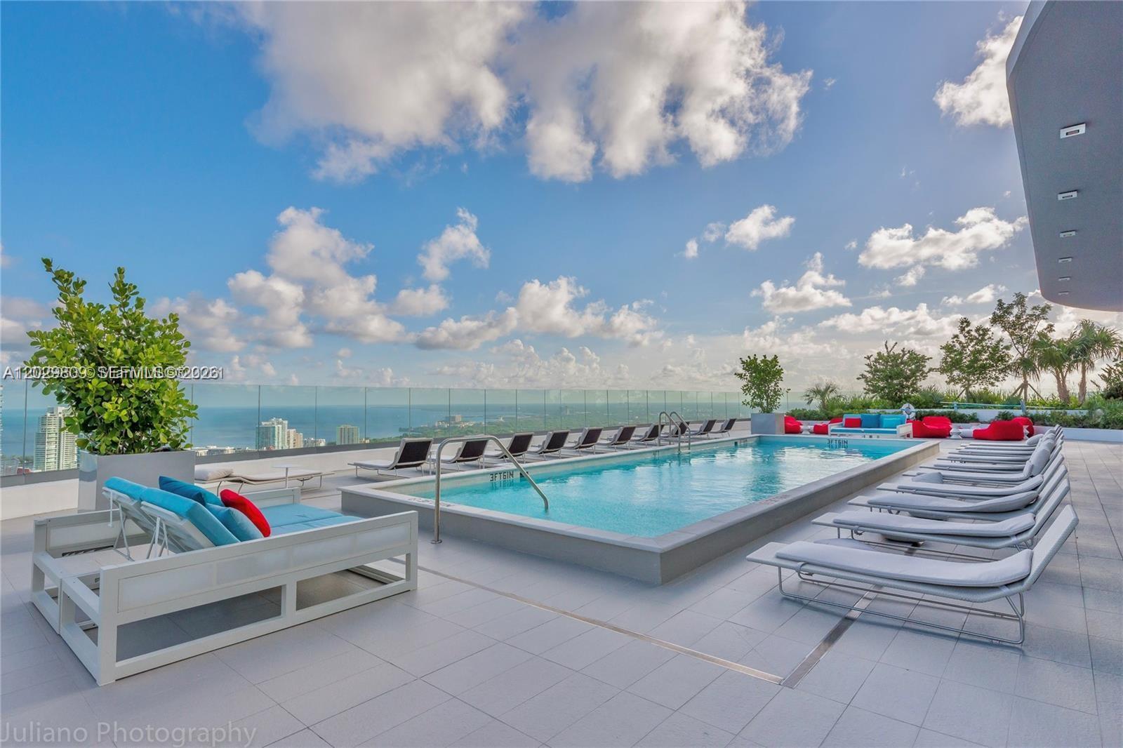 45 Southwest 9th Street, Unit 4204 Miami, FL 33130 - Photo 21 of 35