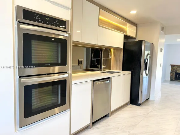 $799,000 | 3811 Northeast 166th Street, Unit 3, North Miami Beach, FL 33160