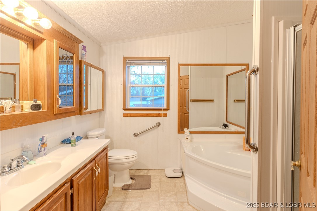 264 Oak Ridge Drive Sunrise Beach, MO 65079 - Photo 17 of 42