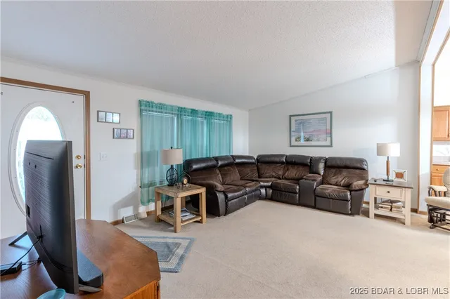 $99,000 | 264 Oak Ridge Drive, Sunrise Beach, MO 65079