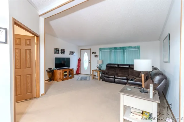 $99,000 | 264 Oak Ridge Drive, Sunrise Beach, MO 65079