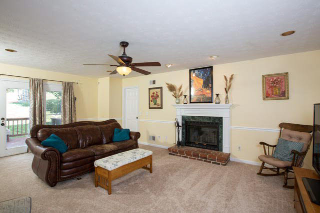 1393 Bluewater Road Harrisonburg, VA 22801 - Photo 10 of 41 Gallery Image 10