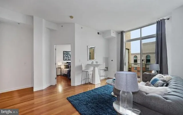 $2,850 | 1000 New Jersey Avenue Southeast, Unit PH24, Washington, DC 20003