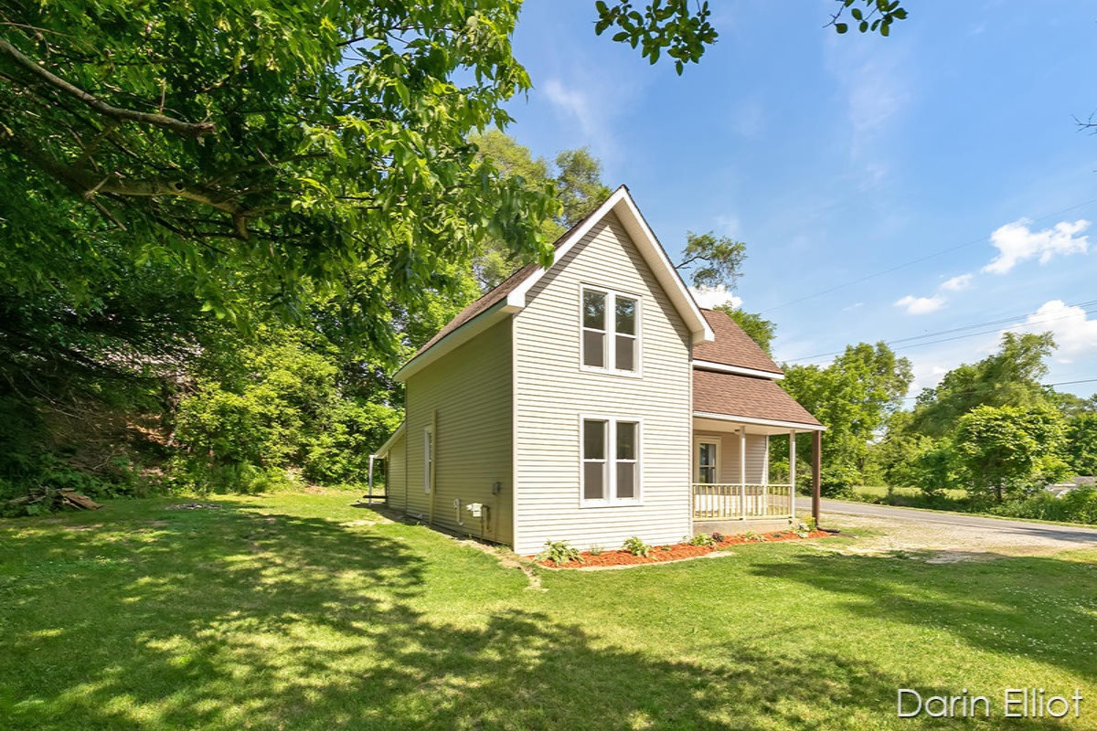 722 Jefferson Road Ionia, MI 48846 - Photo 3 of 20 IMG_1002
