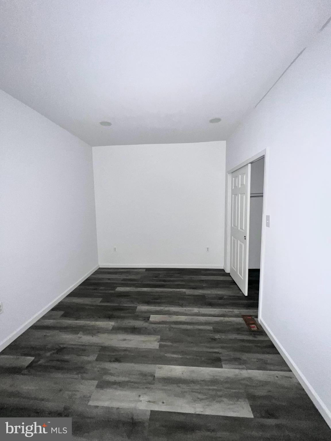 7034 North Broad Street Philadelphia, PA 19126 - Photo 9 of 13 a view of entryway