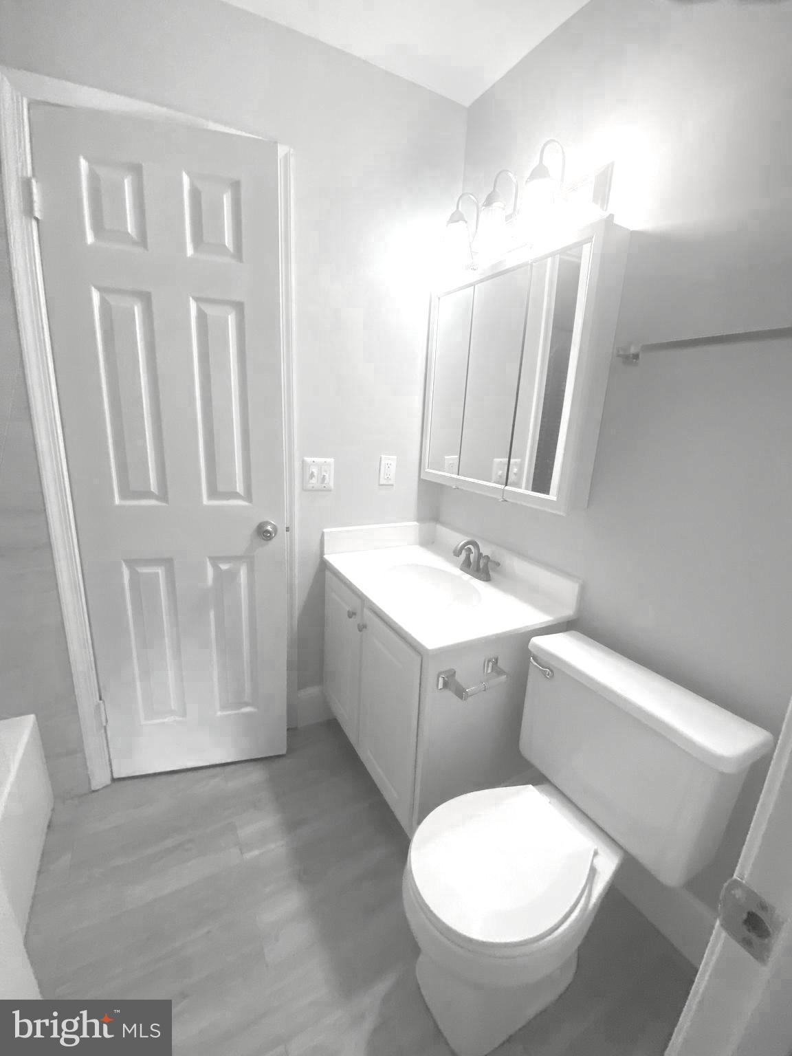 18330 Streamside Drive, Unit 101 Gaithersburg, MD 20879 - Photo 11 of 17 Updated Hall Bath