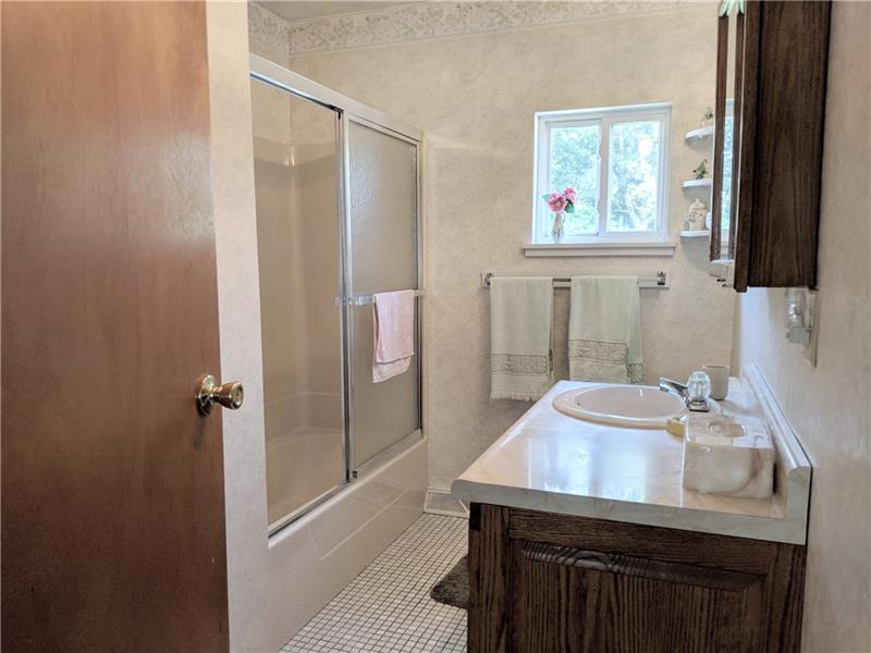 143 East End Road Connellsville, PA 15425 - Photo 10 of 25 Gallery Image 10