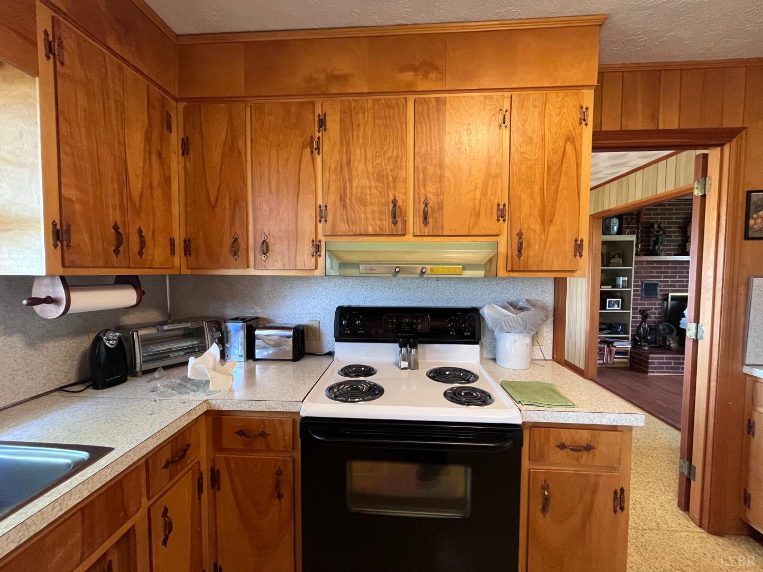 677 Tabor Road Gladys, VA 24554 - Photo 16 of 84