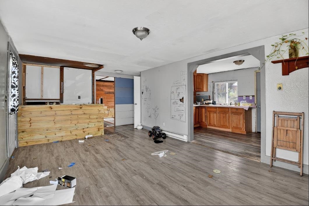 210 South High Street Havana, IL 62644 - Photo 11 of 17 a view of a living room