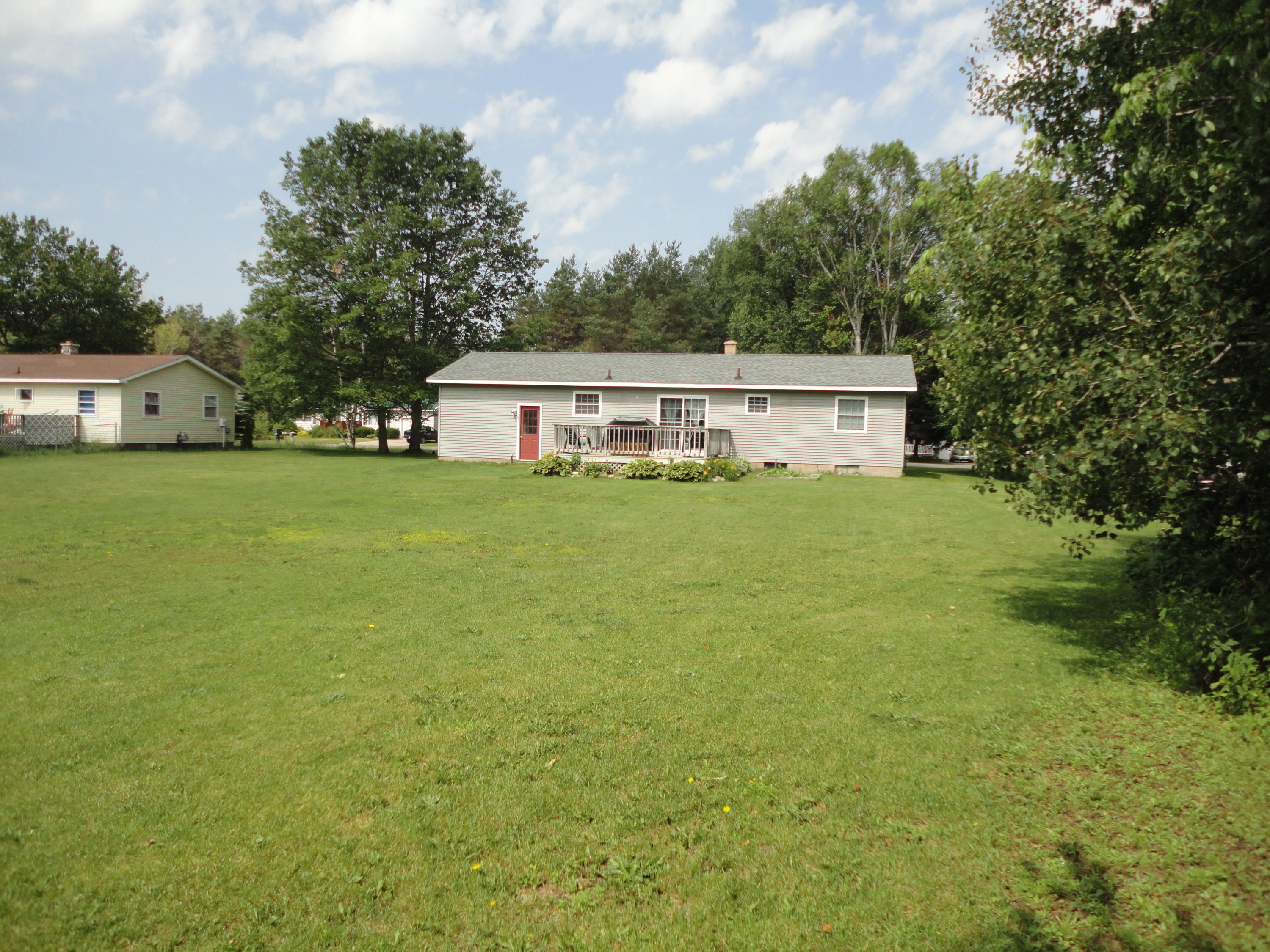 137 Old Colony Road Gaylord, MI 49735 - Photo 7 of 27 Gallery Image 7