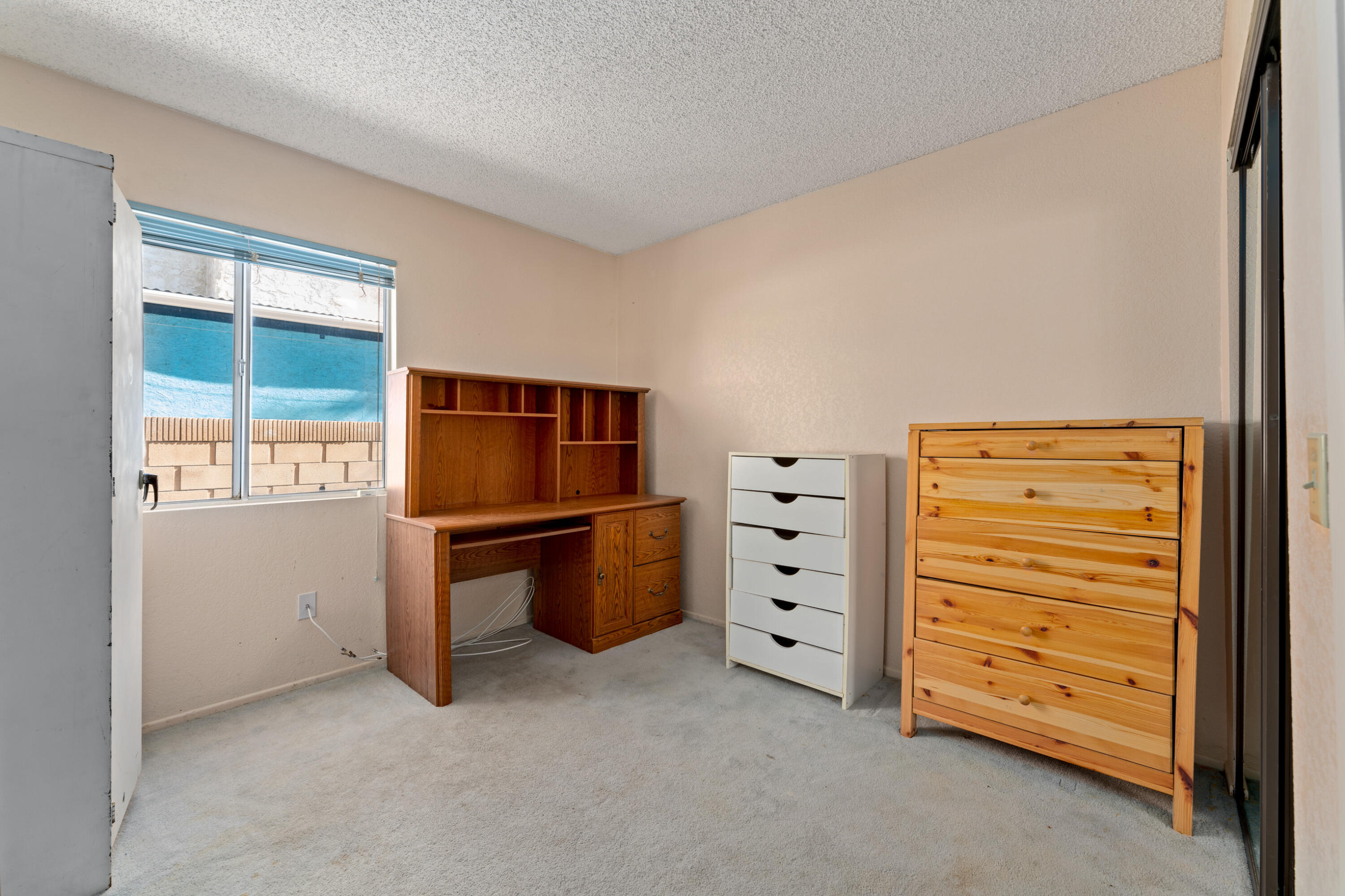 43806 Silver Bow Road Lancaster, CA 93535 - Photo 12 of 32 43806 Silver Bow Rd_-InView-Media-12