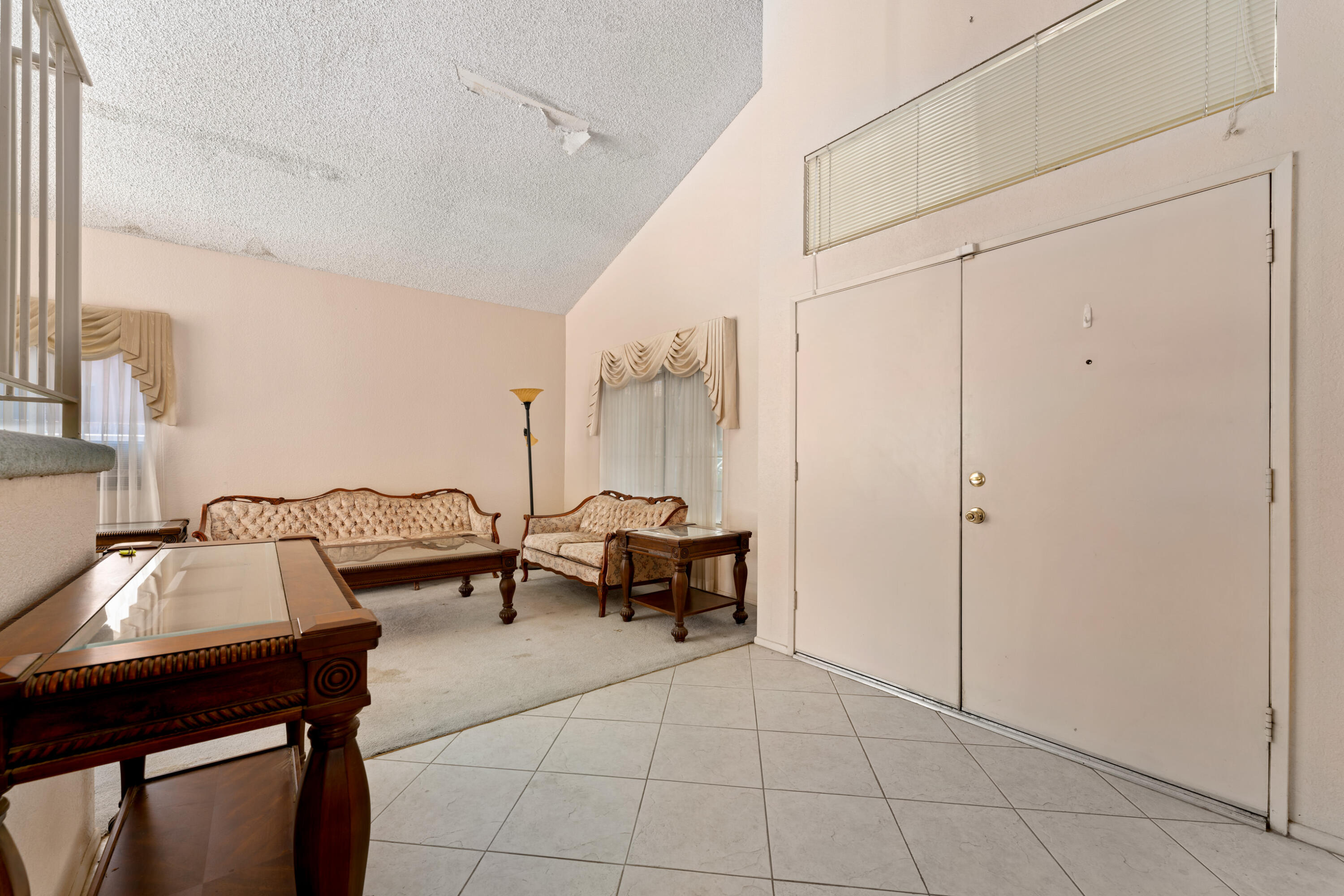 43806 Silver Bow Road Lancaster, CA 93535 - Photo 3 of 32 43806 Silver Bow Rd_-InView-Media-3