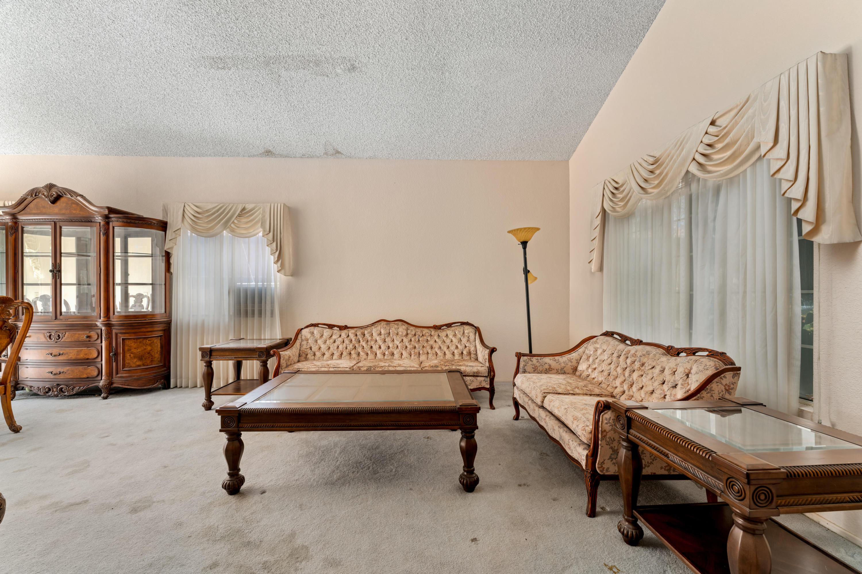 43806 Silver Bow Road Lancaster, CA 93535 - Photo 4 of 32 43806 Silver Bow Rd_-InView-Media-4