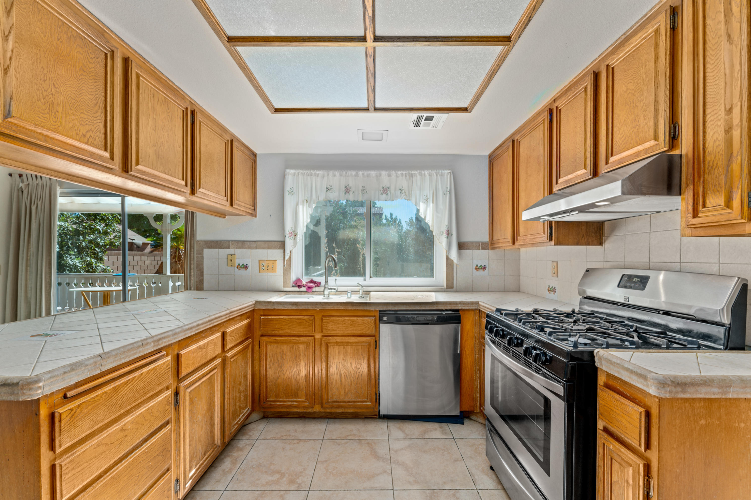 43806 Silver Bow Road Lancaster, CA 93535 - Photo 9 of 32 43806 Silver Bow Rd_-InView-Media-9