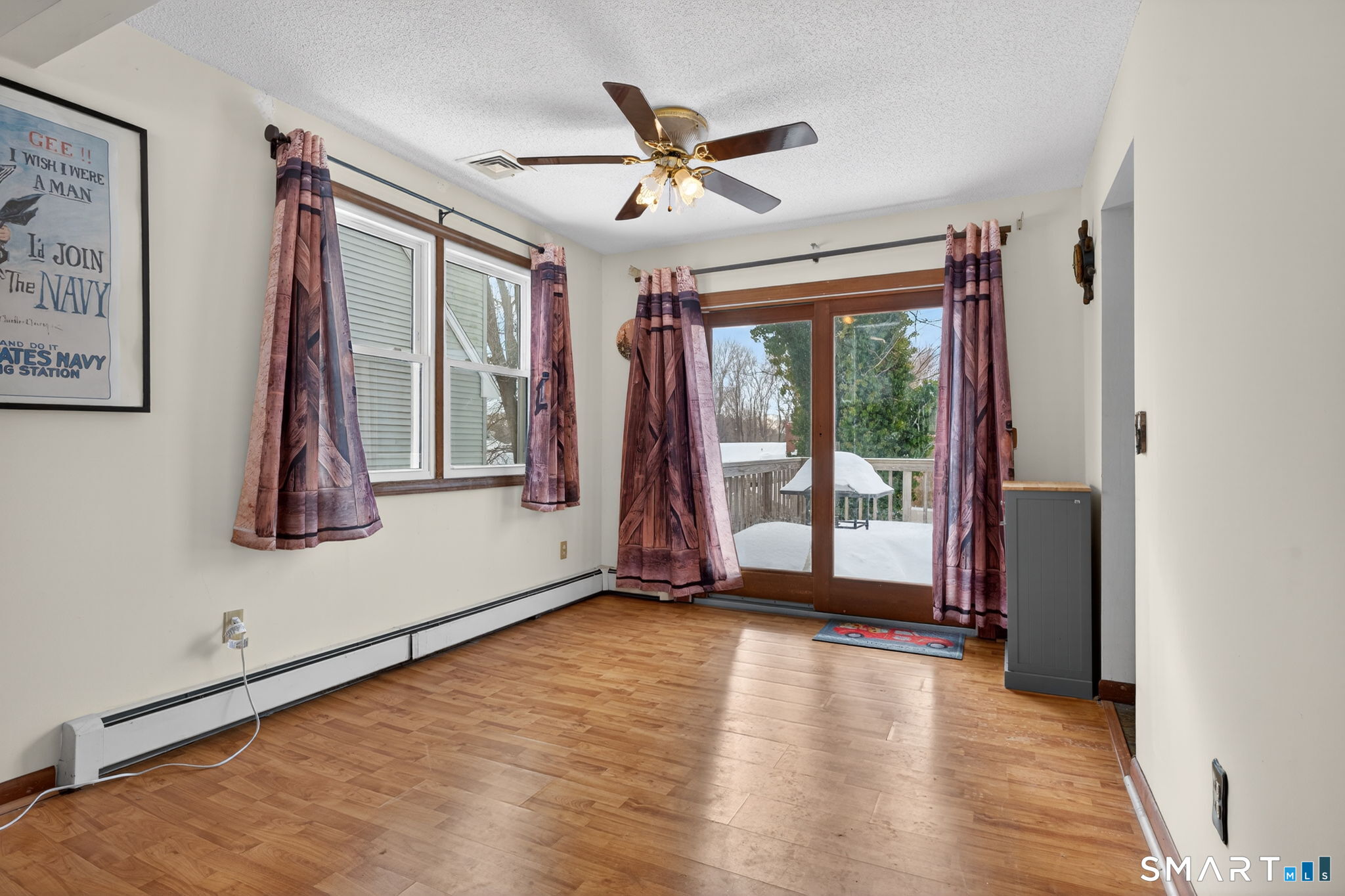 187 Baker Ave Extension Groton, CT 06340 - Photo 8 of 40