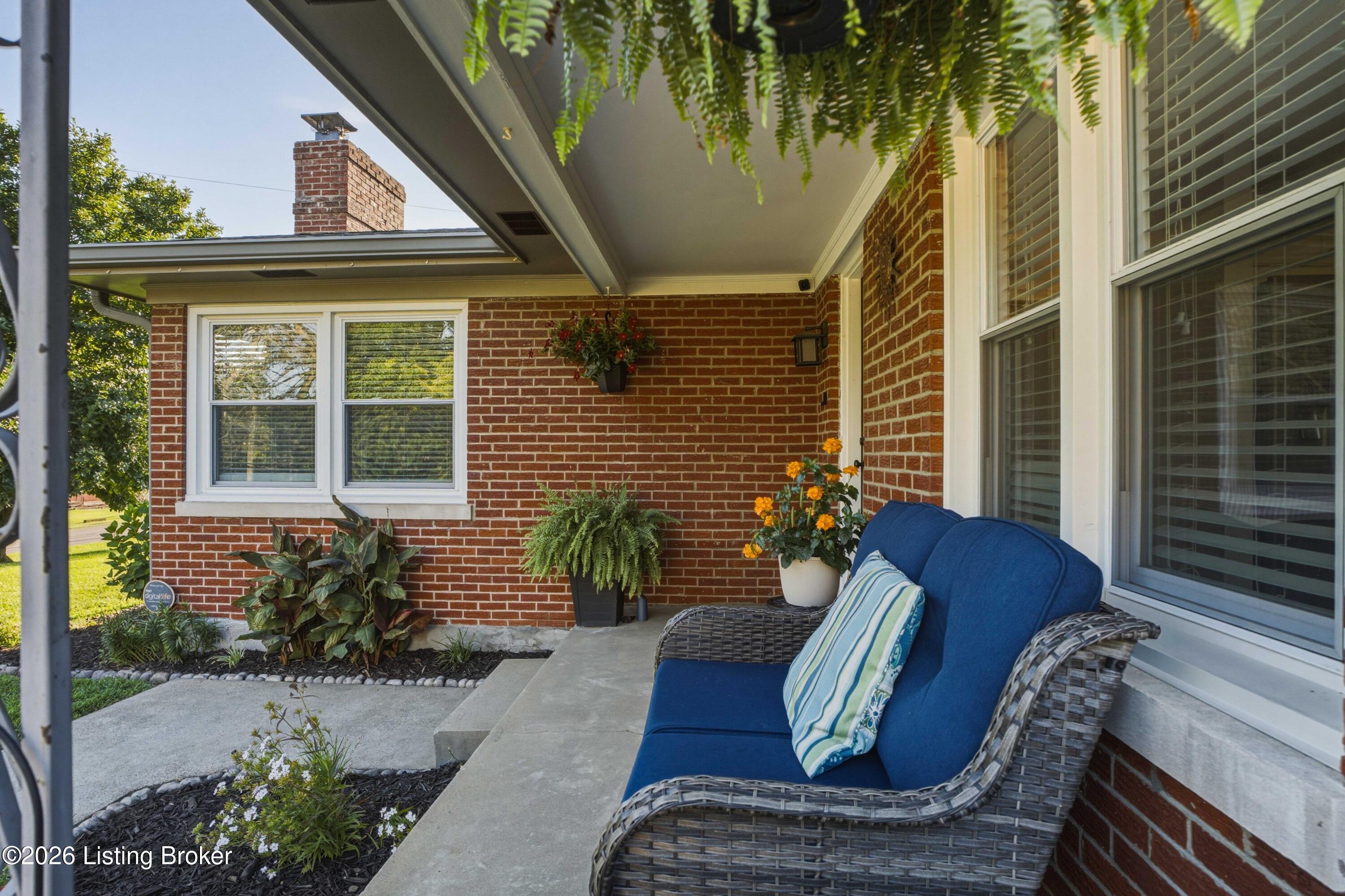 8811 Waltlee Road Louisville, KY 40291 - Photo 4 of 42 04-Front-Porch-Seating
