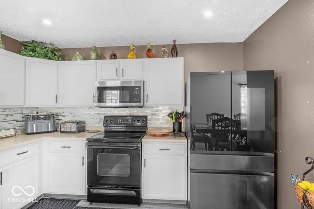 $287,900 | 10816 Zimmerman Lane, Indianapolis, IN 46231