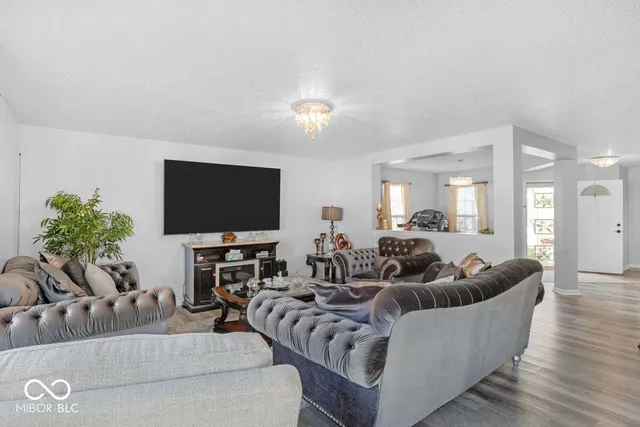 $287,900 | 10816 Zimmerman Lane, Indianapolis, IN 46231